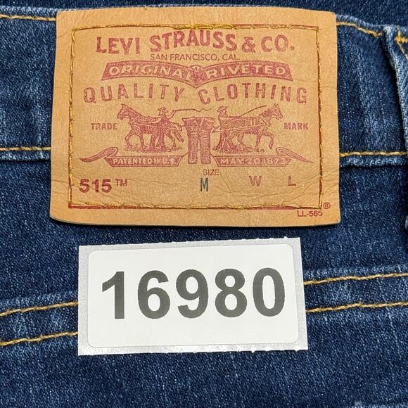 Vintage Levis 515 Jeans Women 14 Blue Bootcut Lower Rise Measures 34X32 2002 USA - Picture 9 of 9